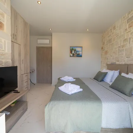 Blue Private Stone Skala Villa